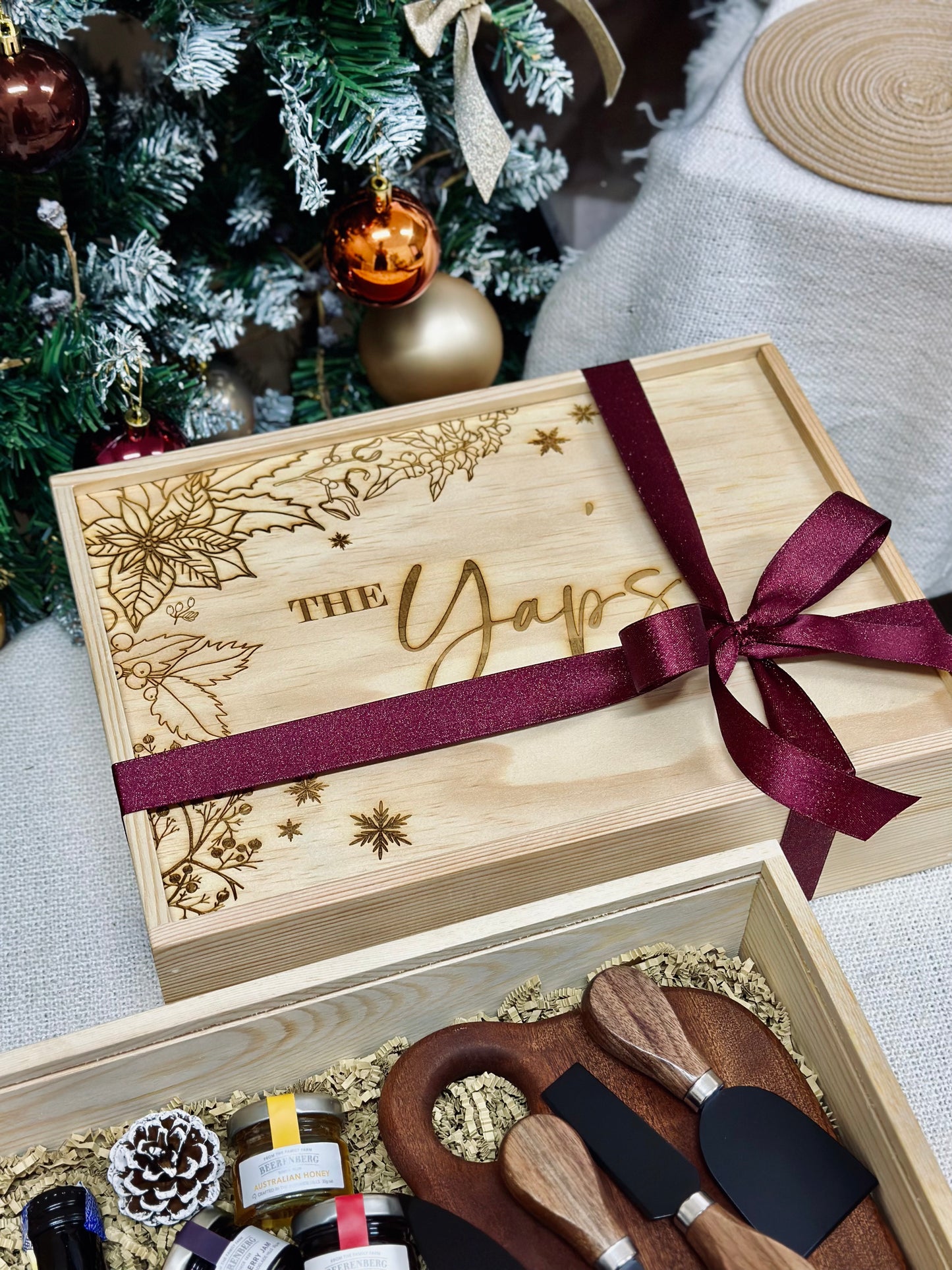 Christmas 2023: Celestial Blooms | Elegant Delights