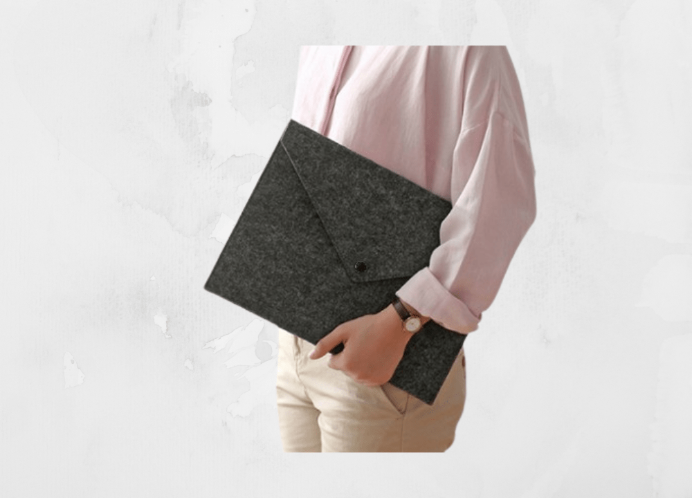Feltfolio | 14" Felt iPad and Document Carry Folder - Personalized Gift - The Chic Habitat