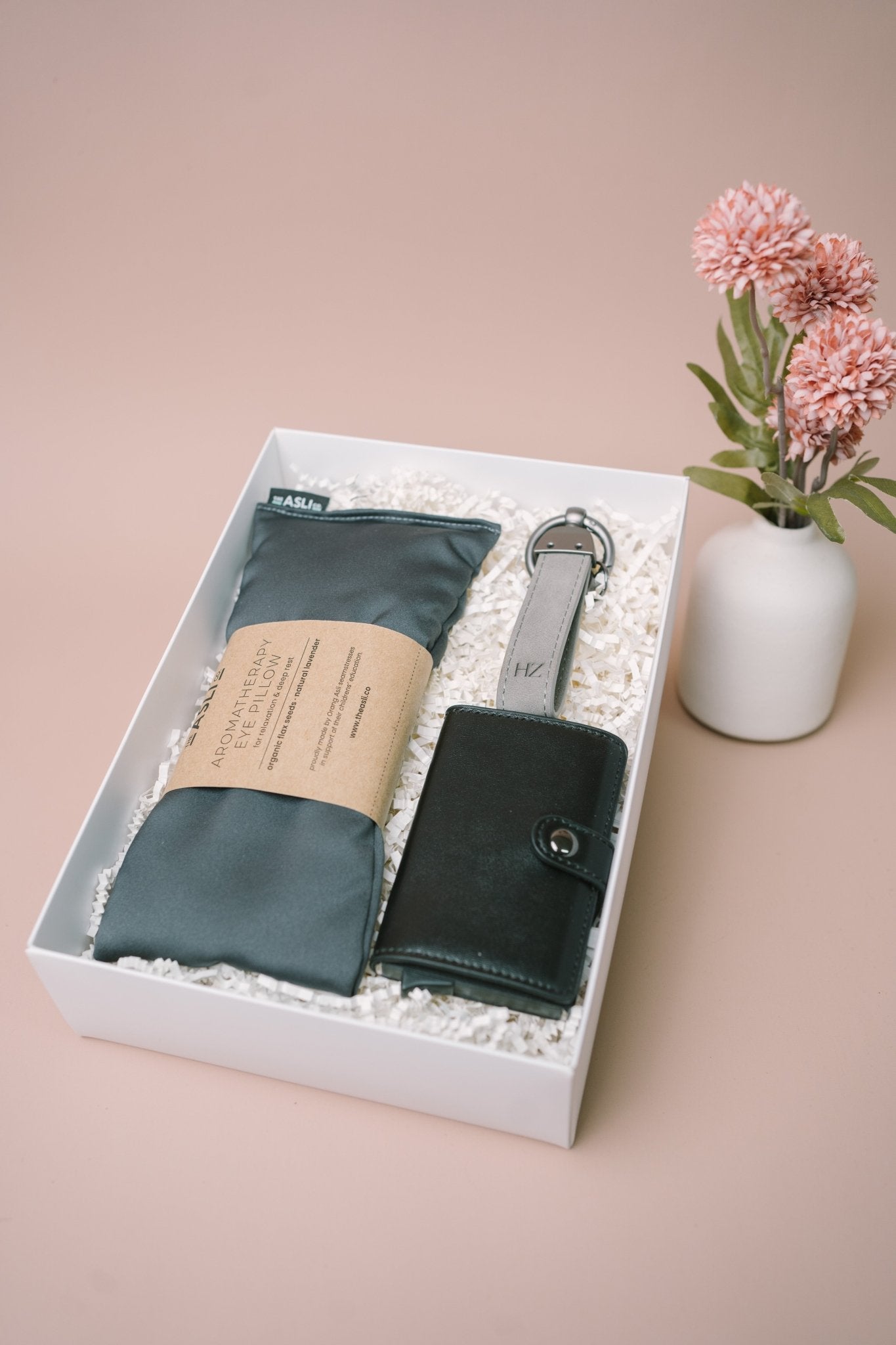 Gift Set | Still in Style - Personalized Gift - The Chic Habitat