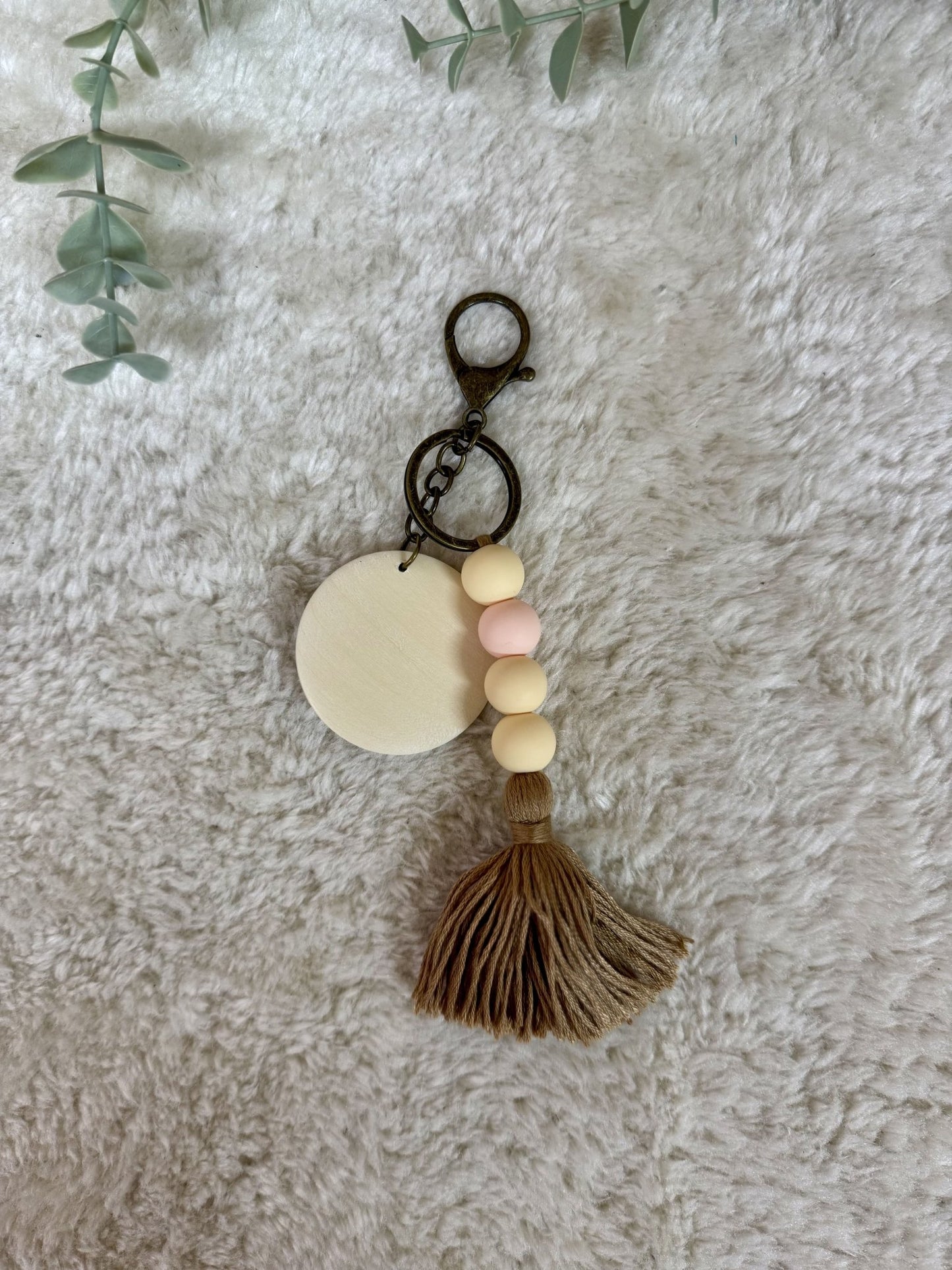 Little Hinge | Wooden Tassel Keychain - Personalized Gift - The Chic Habitat