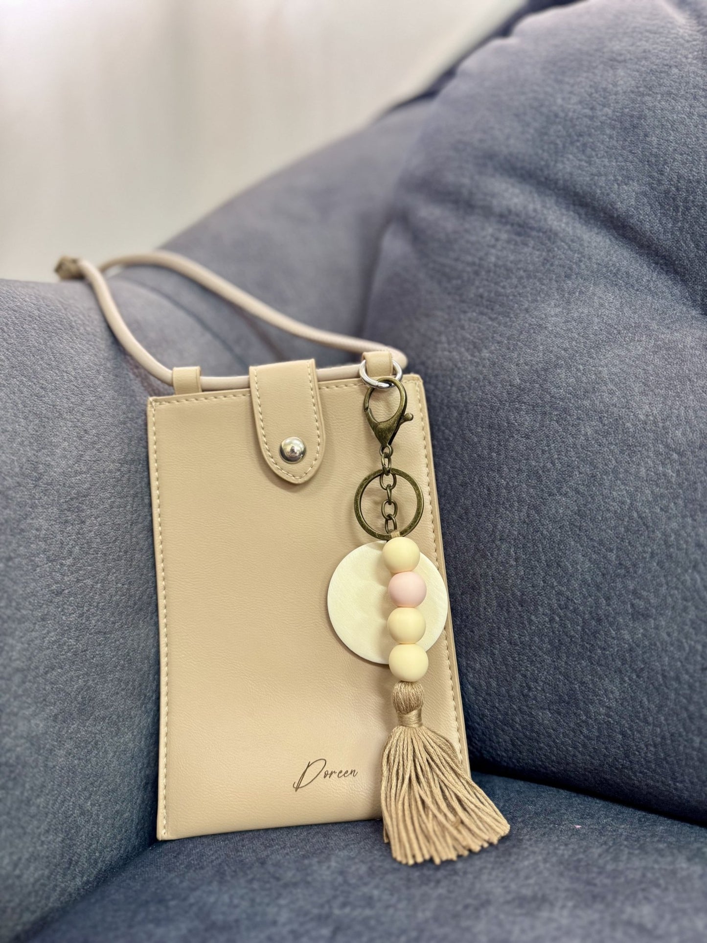 Little Hinge | Wooden Tassel Keychain - Personalized Gift - The Chic Habitat