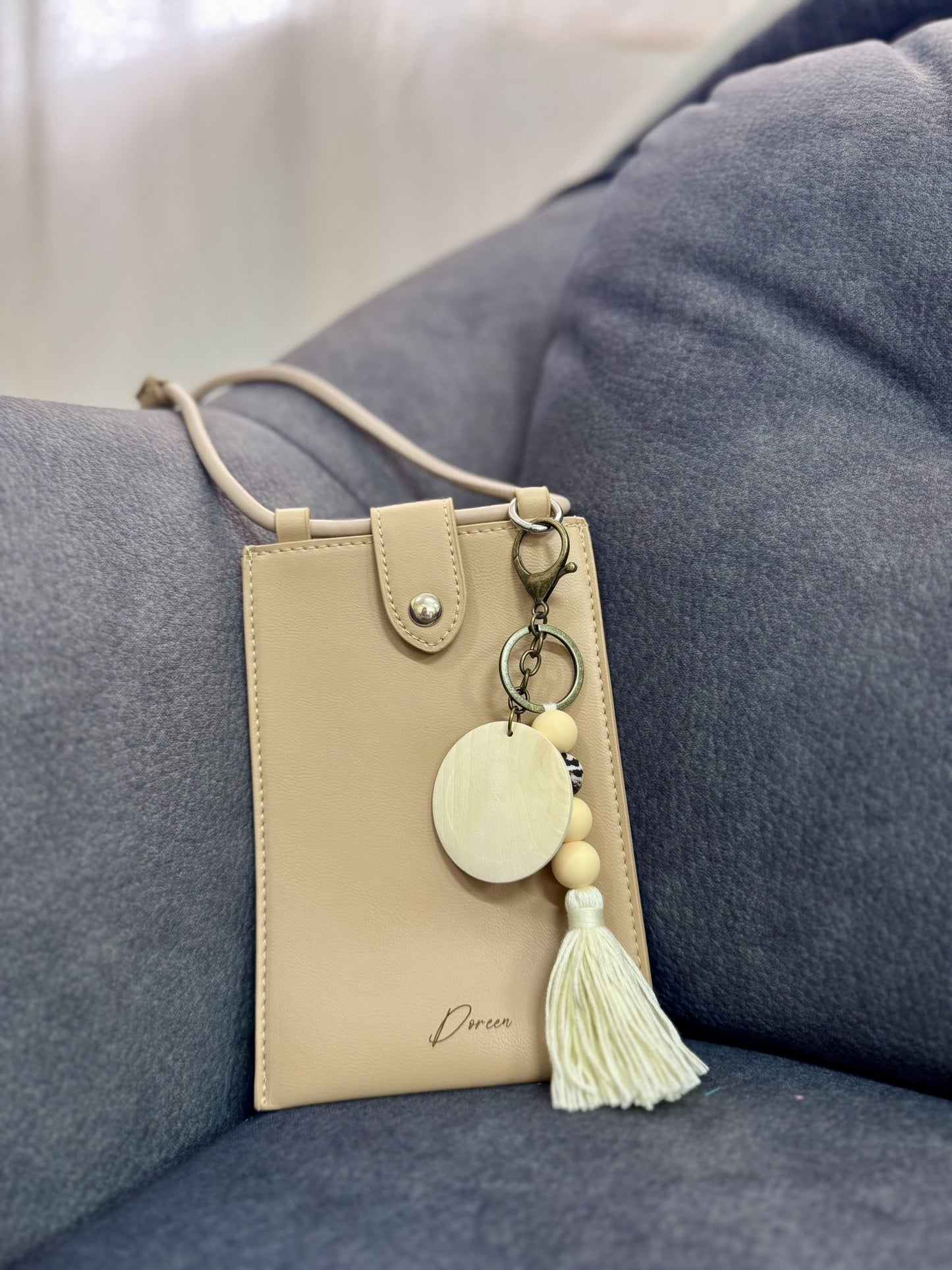 Little Hinge | Wooden Tassel Keychain - Personalized Gift - The Chic Habitat