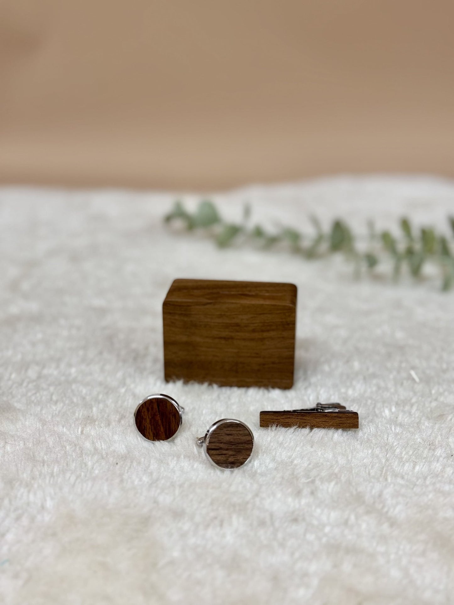 The Finishing Touch | Tie Clip & Cuff Links Set - Personalized Gift - The Chic Habitat