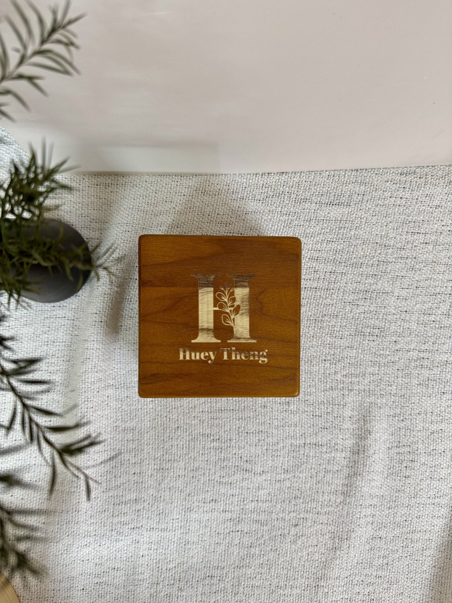 The Keeper One | Wooden Watch Box Single - Personalized Gift - The Chic Habitat