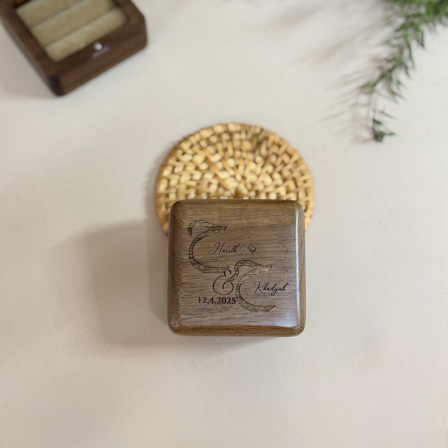 Wedding | Rustic Ring Box - Personalized Gift - The Chic Habitat