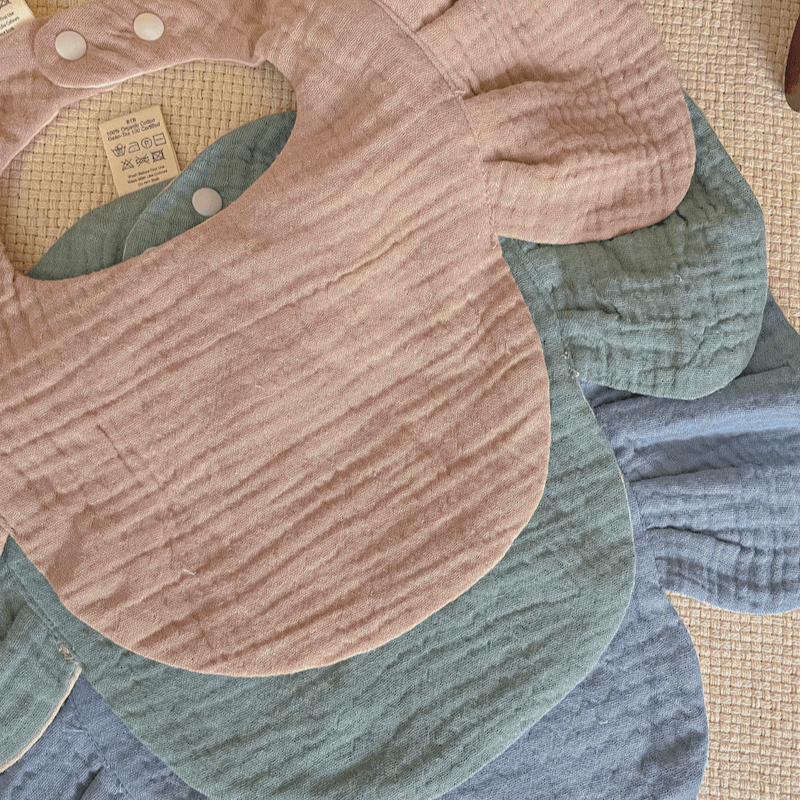 PoppyCo. | Drool Bib with Wings - The Chic Habitat