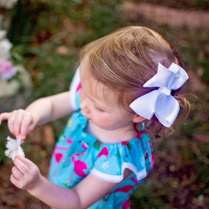 Snuggle Hunny Kids | Medium Clip Bow - The Chic Habitat