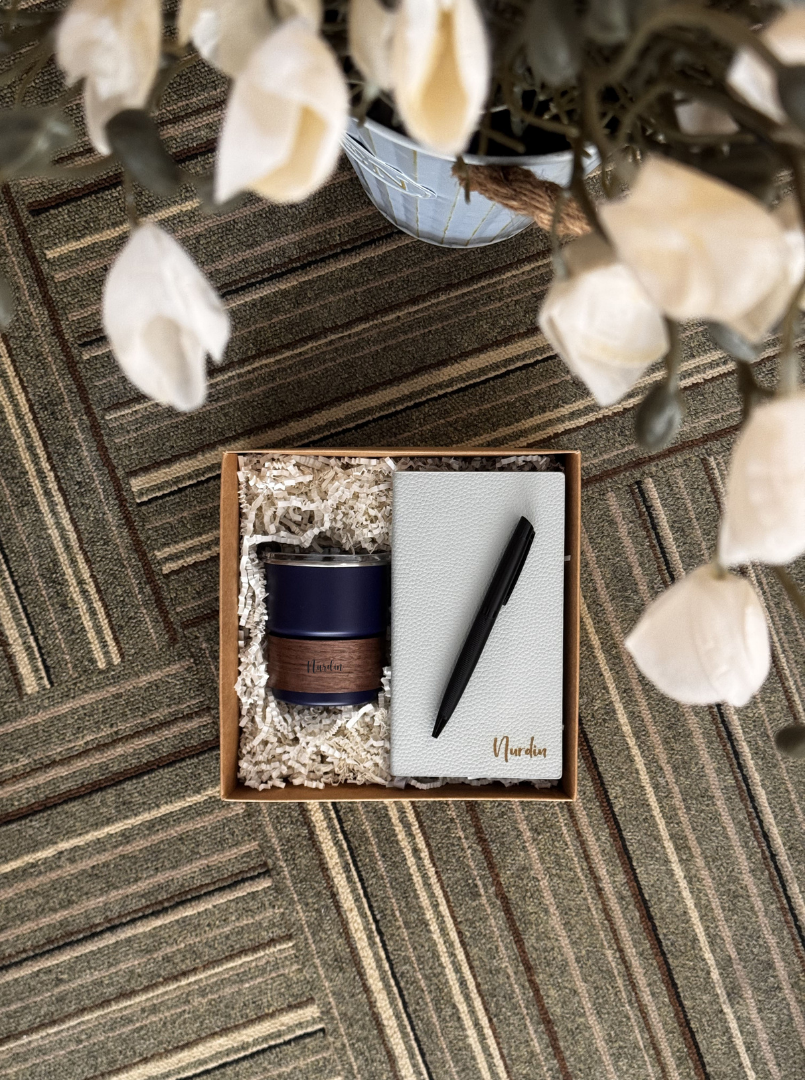 Gift Set | Sip & Script