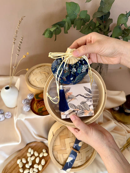 Blossom Moon 花月圆 - Personalized Gift - The Chic Habitat