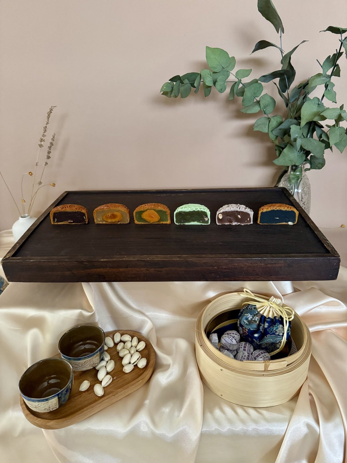 Blossom Moon 花月圆 - Personalized Gift - The Chic Habitat