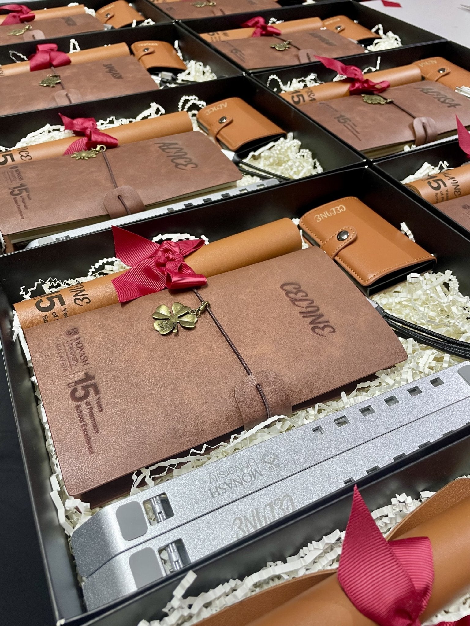Corporate Giftset | Set 22 - The Chic Habitat