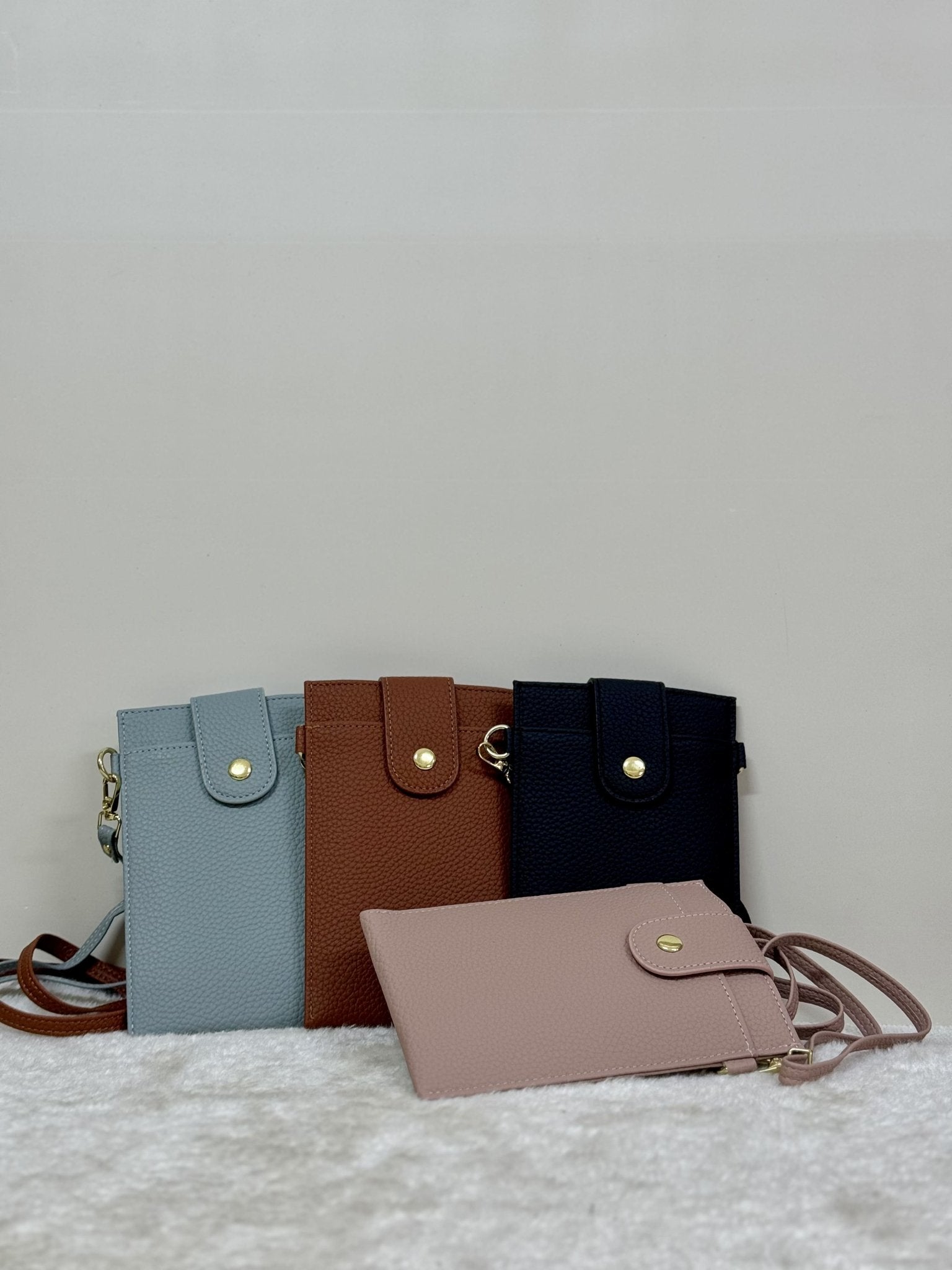 Everyday Sling Pouch - Personalized Gift - The Chic Habitat