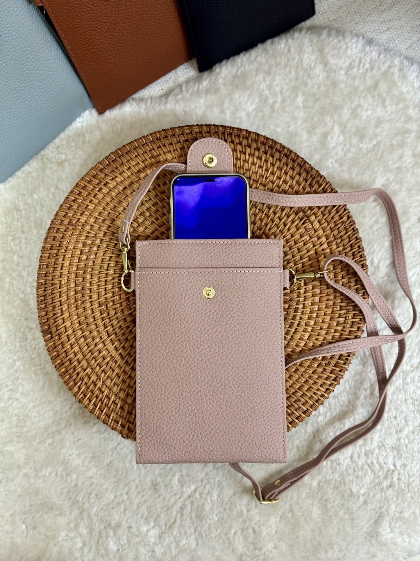 Everyday Sling Pouch - Personalized Gift - The Chic Habitat
