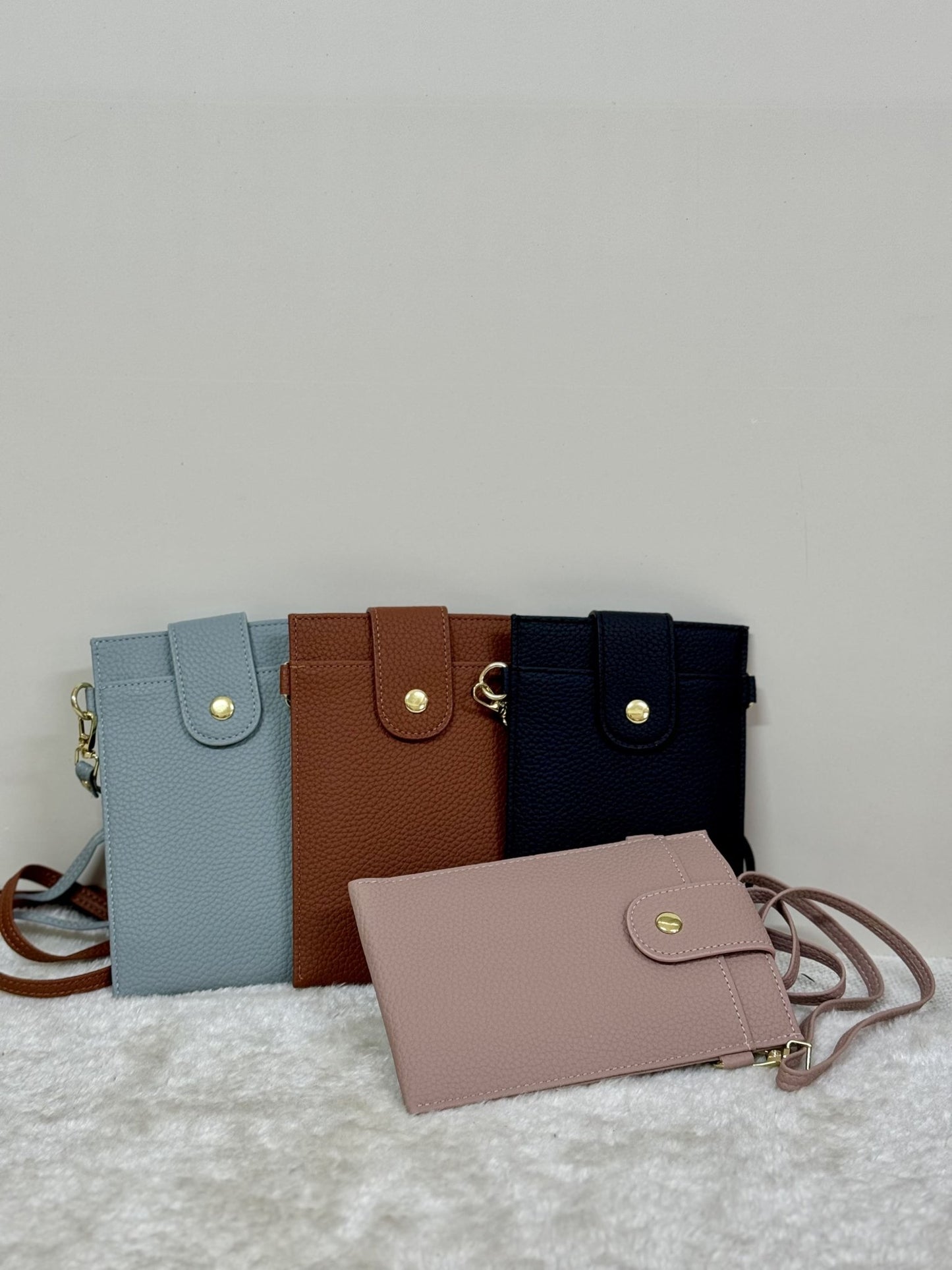 Everyday Sling Pouch - Personalized Gift - The Chic Habitat