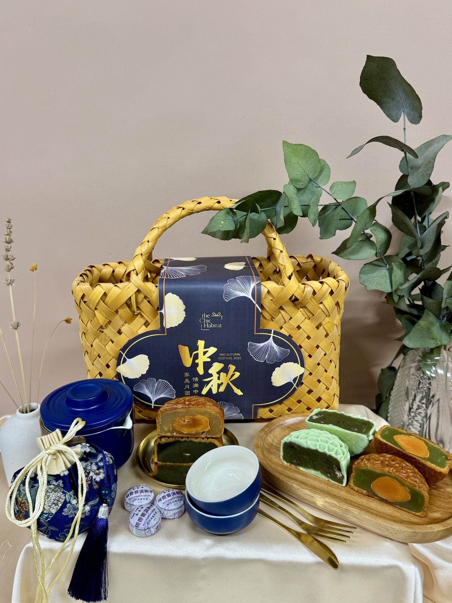 Floral Reunion 花香团圆 - Personalized Gift - The Chic Habitat