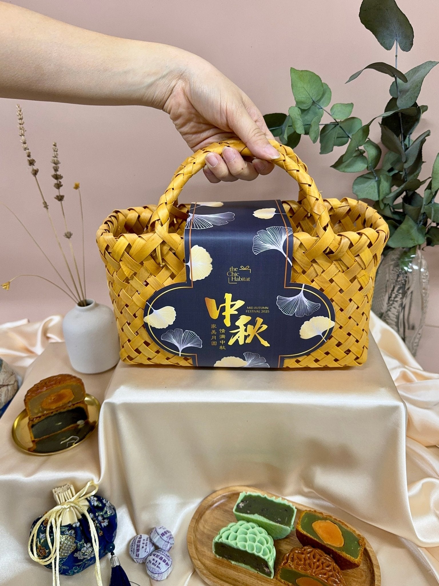 Floral Reunion 花香团圆 - Personalized Gift - The Chic Habitat
