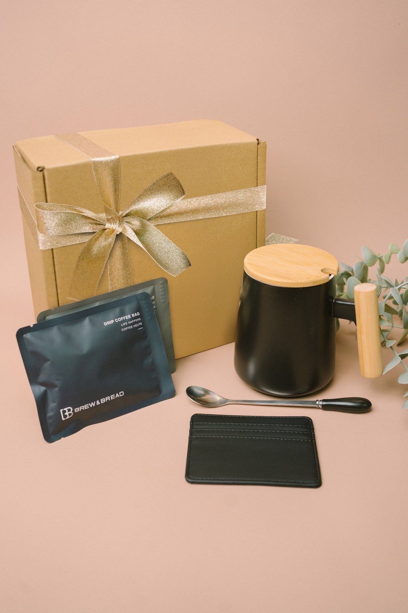 Gift Set | Pocket & Pour - Personalized Gift - The Chic Habitat
