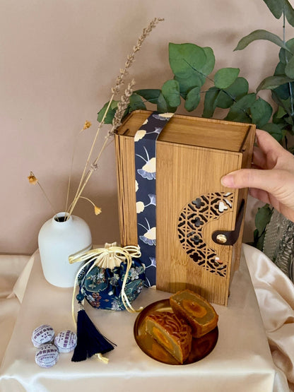 Lotus Whisper 莲语轻吟 - Personalized Gift - The Chic Habitat