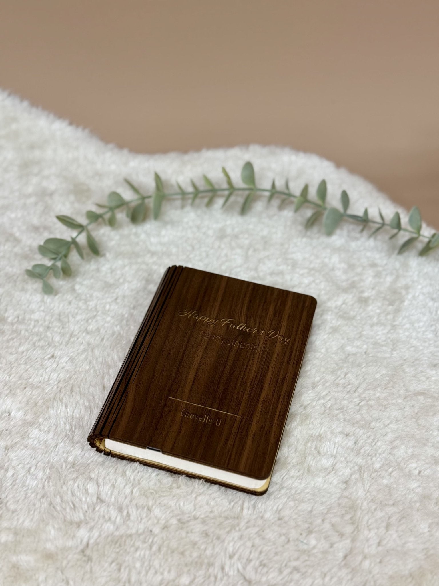 Luminous Tales | Wooden Nightlight - Personalized Gift - The Chic Habitat