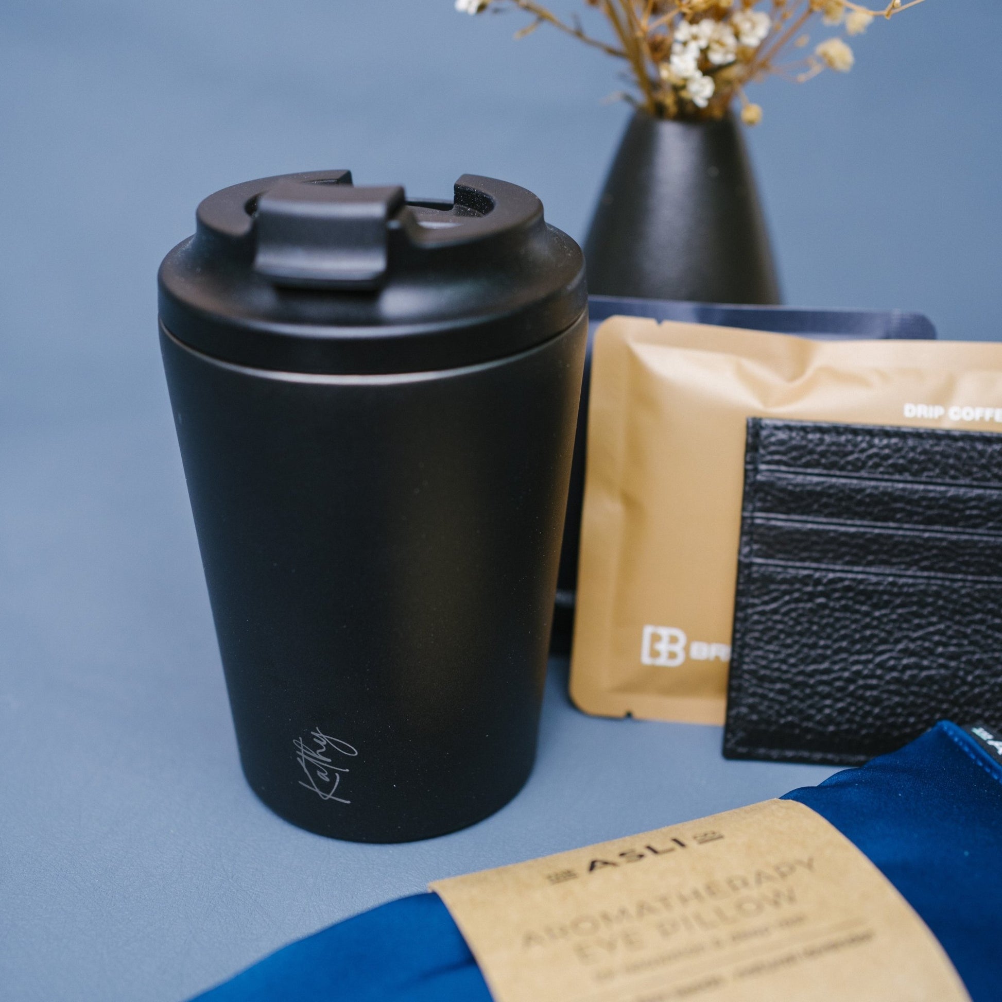 Metro Comfort Set - Personalized Gift - The Chic Habitat