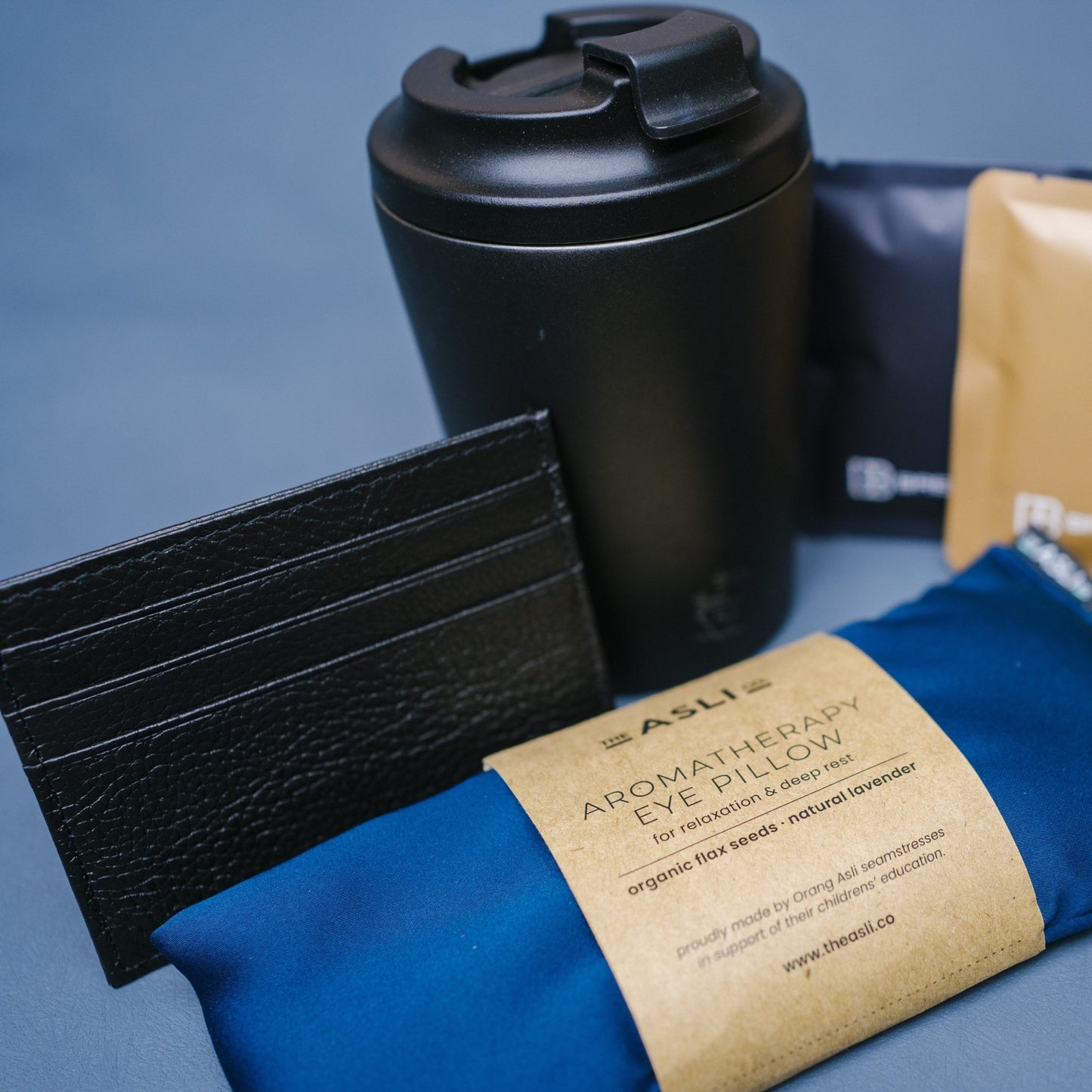 Metro Comfort Set - Personalized Gift - The Chic Habitat