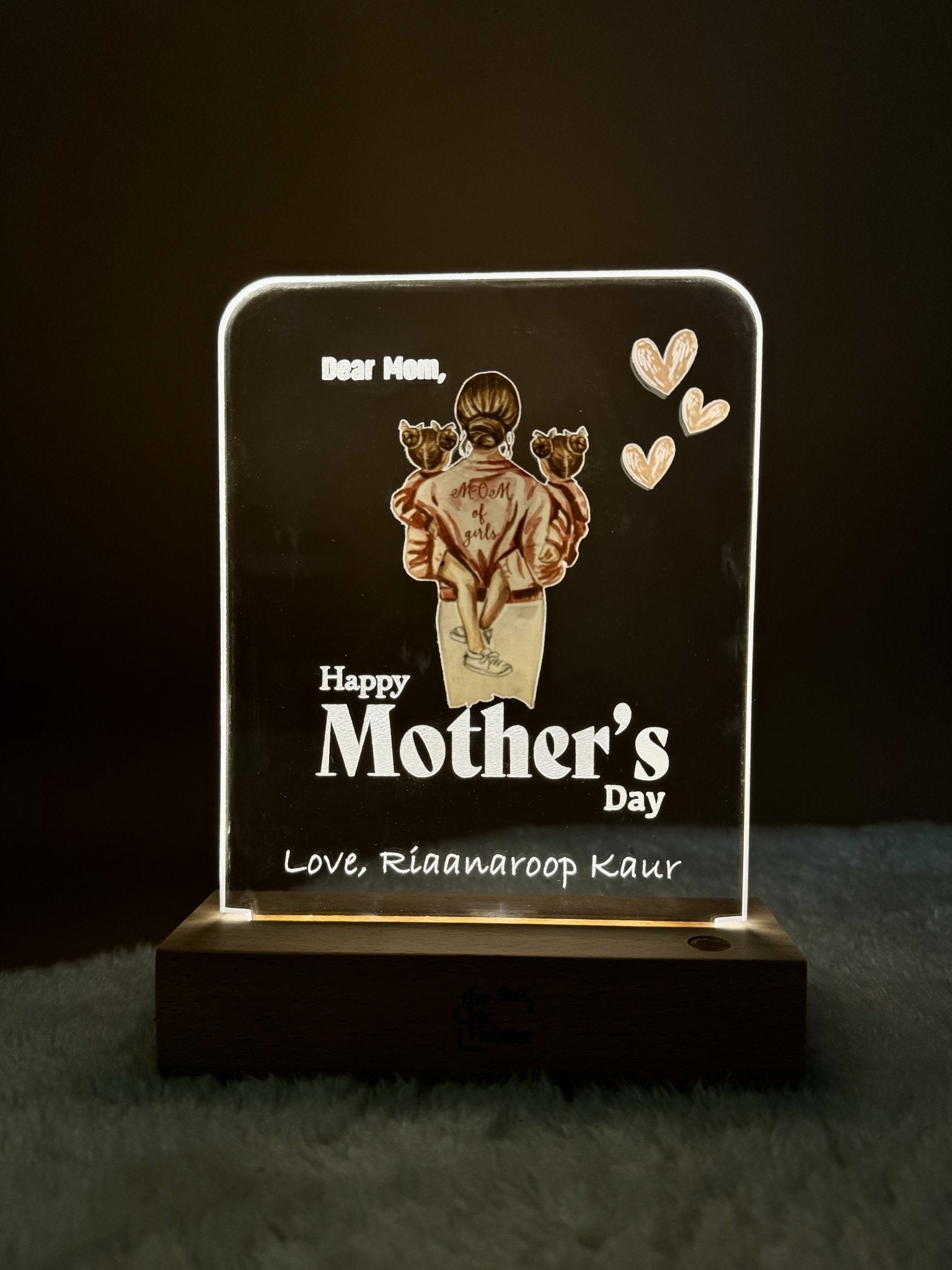 Mom’s Embrace | Color Acrylic LED Night Light - Personalized Gift - The Chic Habitat