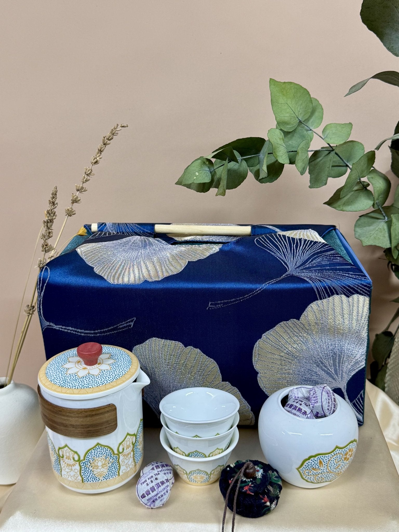 Petals of Harmony 花瓣和韵 - Personalized Gift - The Chic Habitat