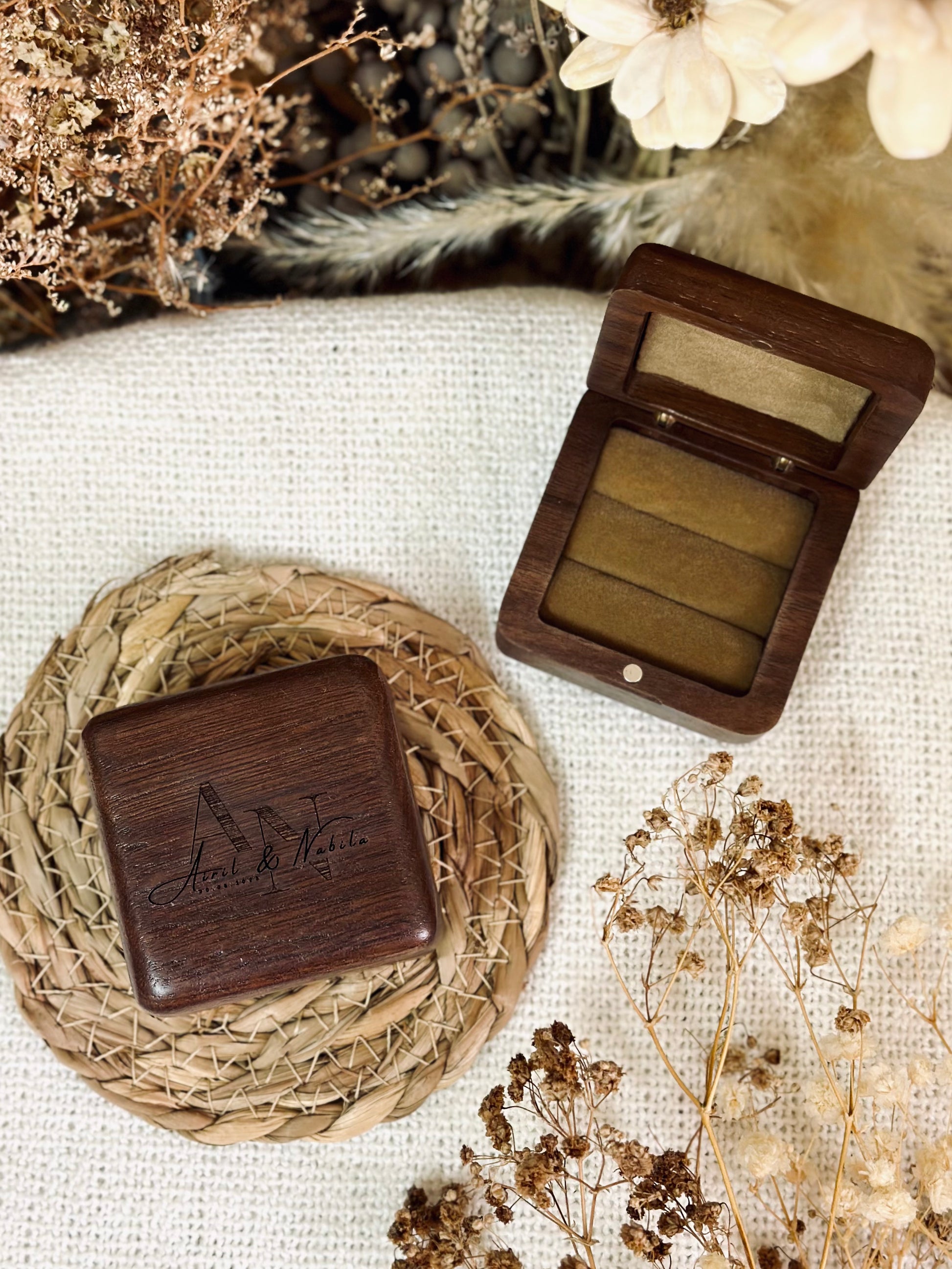 Rustic Ring Box Personalized Wedding Gift - Rustic Wooden Ring Box – The Chic Habitat