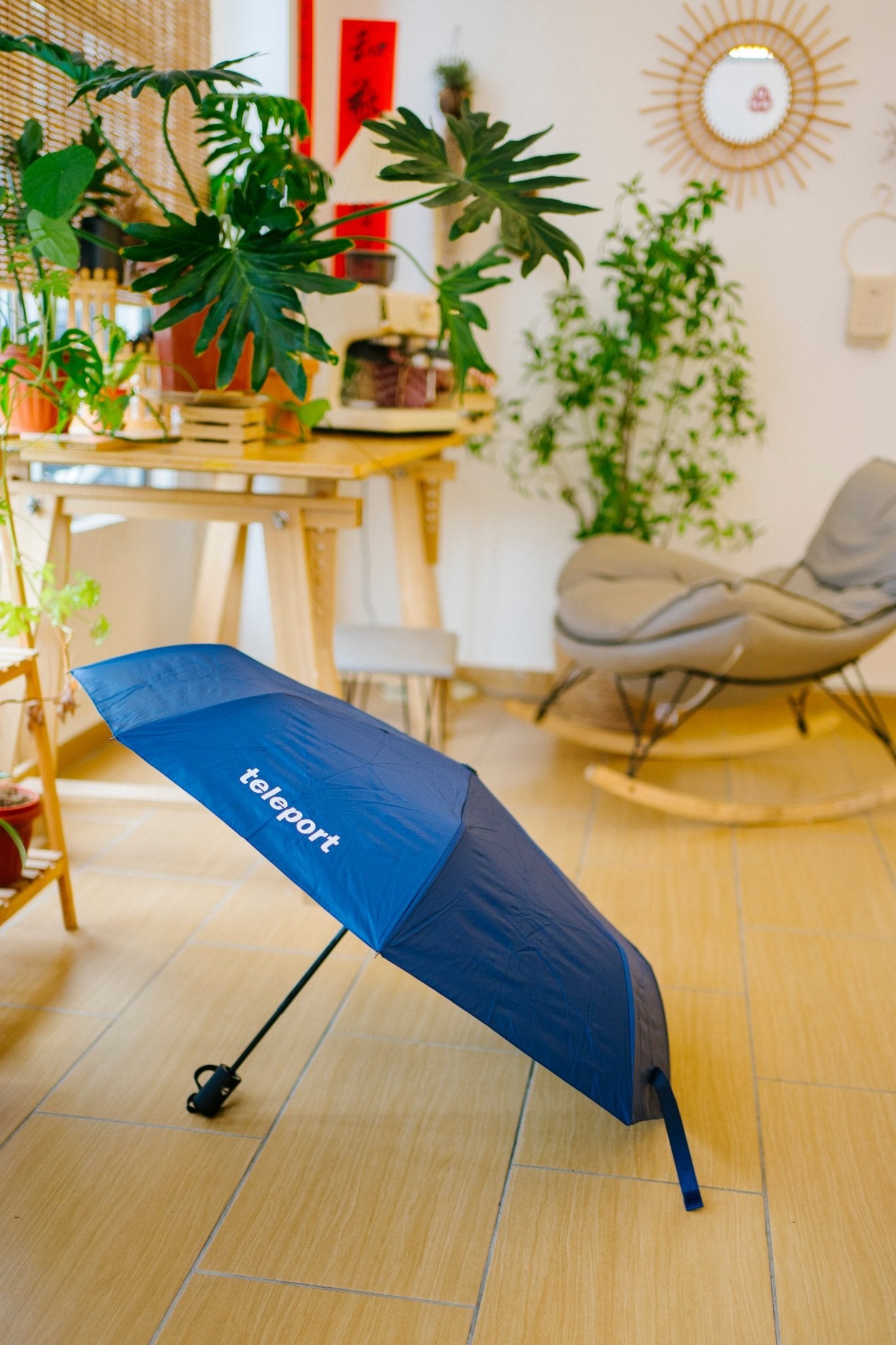 SwiftShield Umbrella | Auto - Open Close 3 Fold Umbrella - Personalized Gift - The Chic Habitat