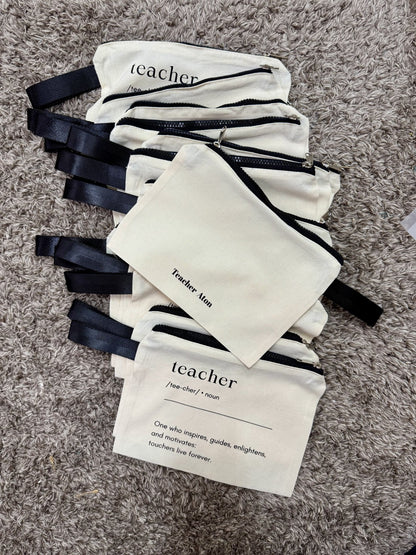 The Daily Zip | Canvas Pouch - Personalized Gift - The Chic Habitat