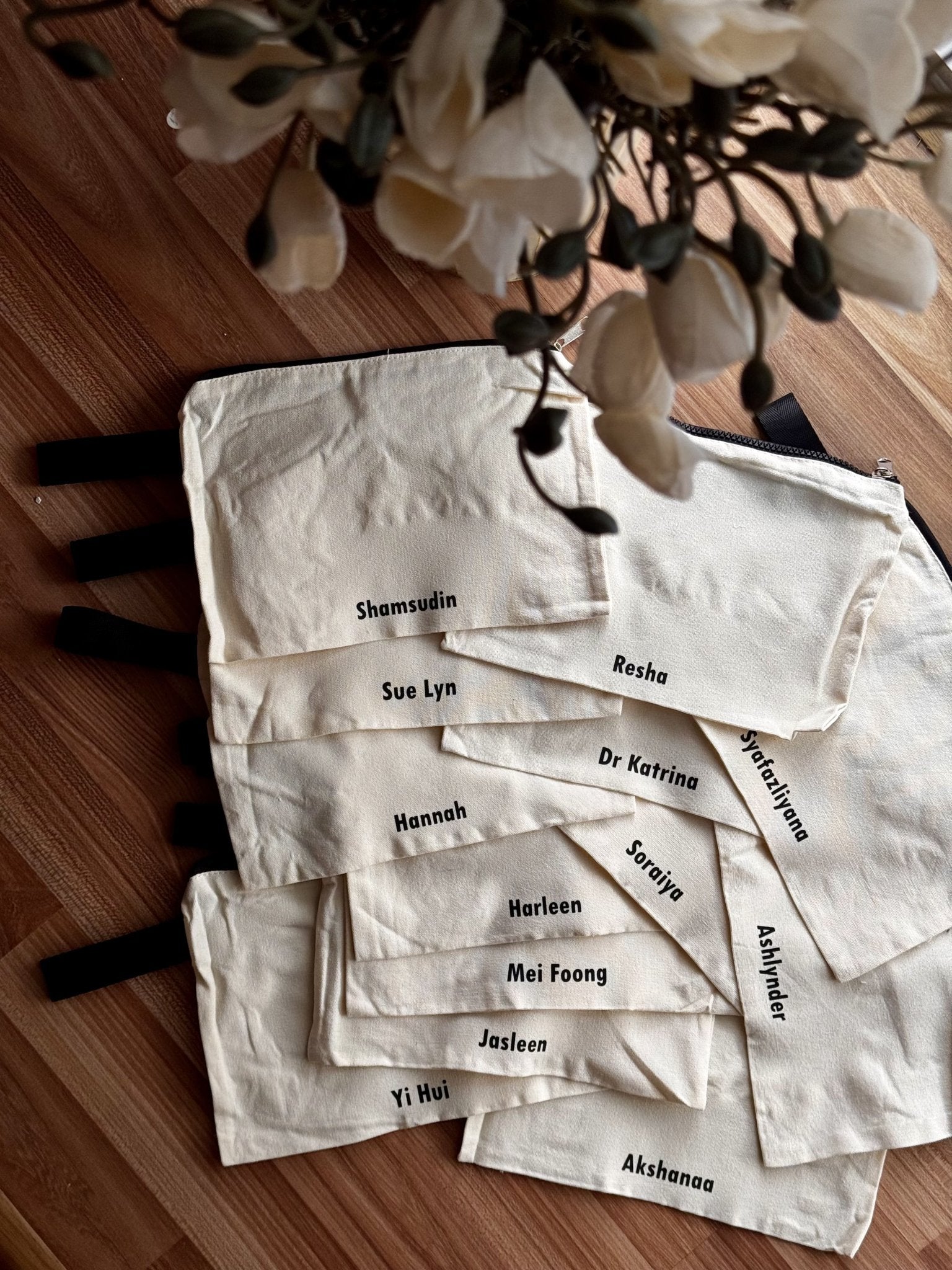The Daily Zip | Canvas Pouch -Personalized Gift- The Chic Habitat