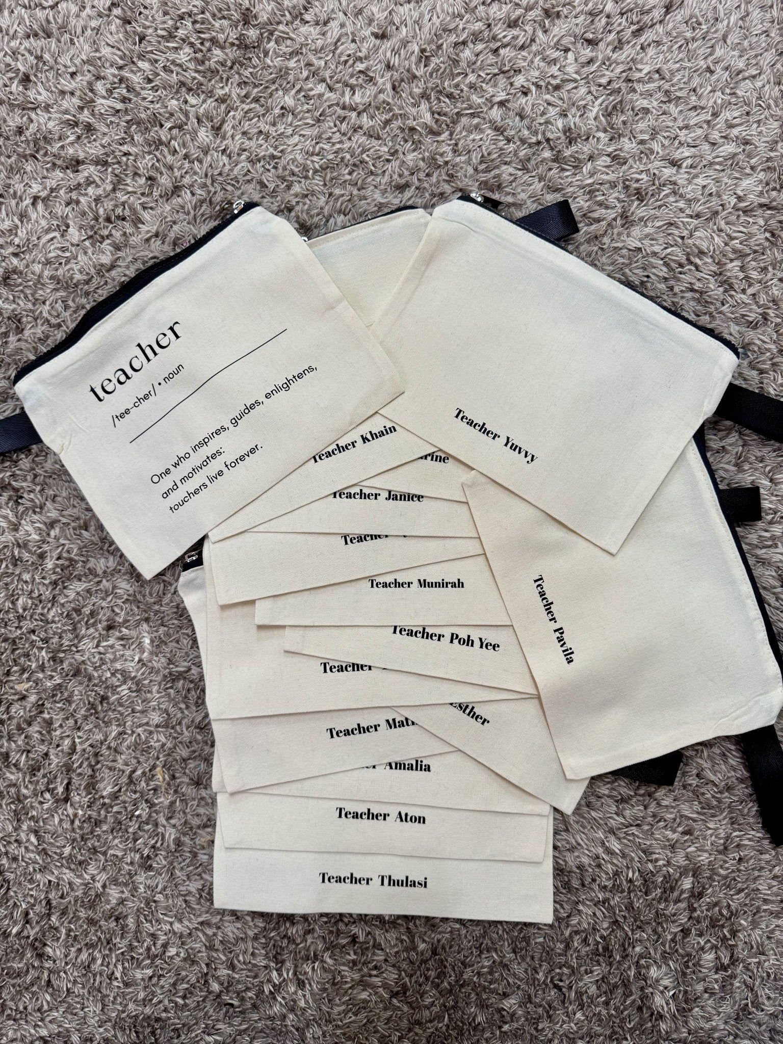 The Daily Zip | Canvas Pouch - Personalized Gift - The Chic Habitat