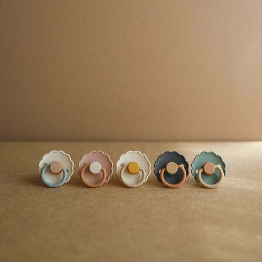 Mushie | FRIGG Daisy Pacifier - The Chic Habitat
