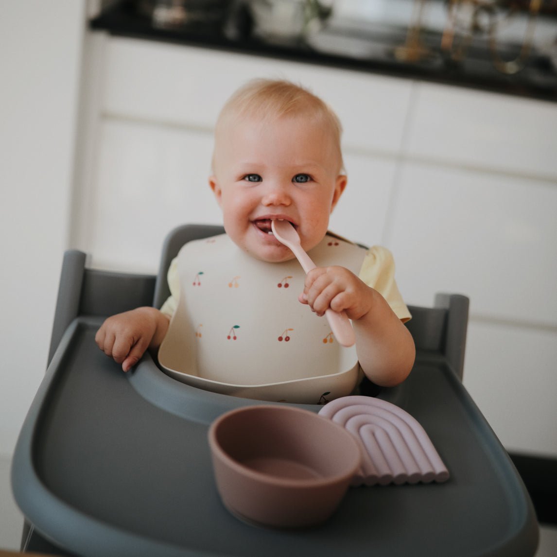 Mushie | Silicone Suction Bowl - The Chic Habitat