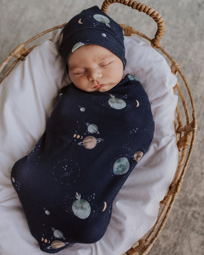 Snuggle Hunny Kids | Swaddle & Beanie Set - The Chic Habitat