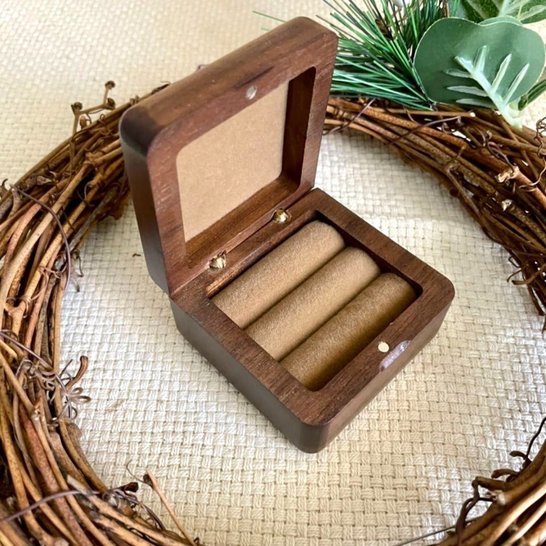 Rustic Ring Box Personalized Wedding Gift - Rustic Wooden Ring Box – The Chic Habitat